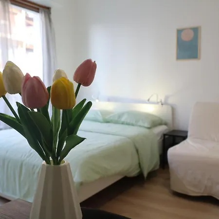 Lp - Planet 아파트 *